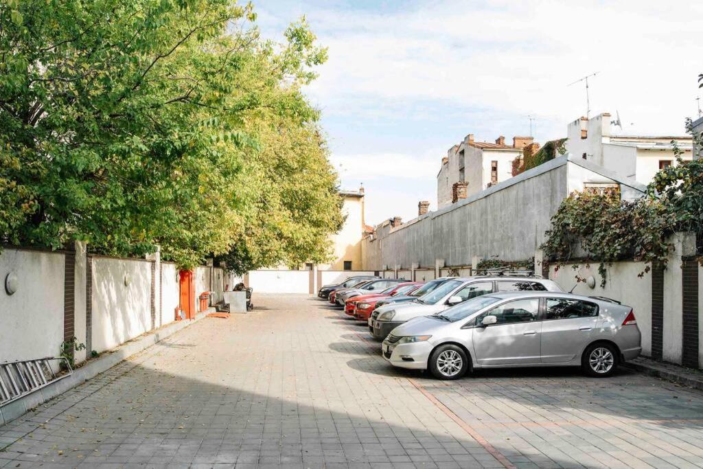 Vivando - Beautiful Studio B + Parking ブカレスト エクステリア 写真